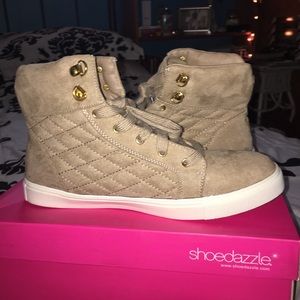 Shoedazzle sneakers